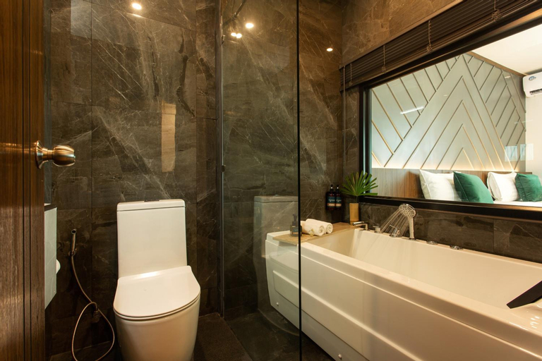 Bathroom 7