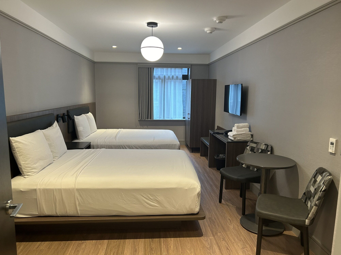 Others 5, Melrose Hotel, New York