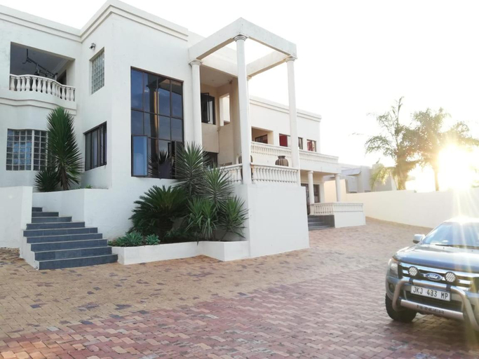 Others 4, Casadeross, City of Tshwane