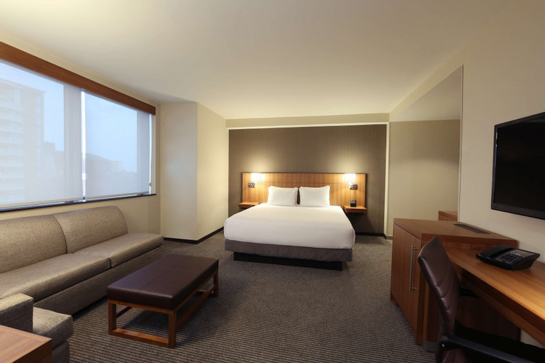 Bedroom 3, Hyatt Place Flushing/LaGuardia Airport, New York