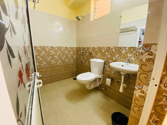 Bathroom 3, OZIBA BEACH RESORT, North Goa