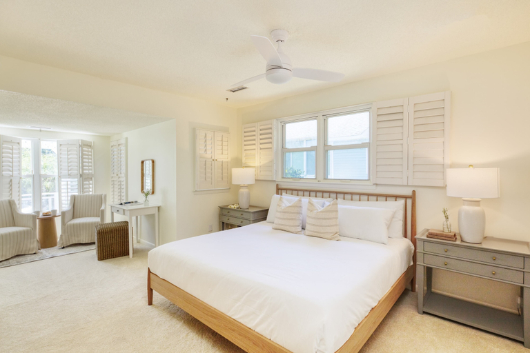 Others 5, Hemlock by Avantstay Minutes From Folly Beach w/ Multiple Patios, Charleston