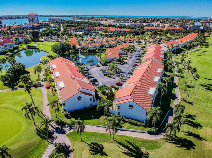 Exterior & Views 1, Vista Verde N Golf Course Villa on the 12th Green, Pinellas