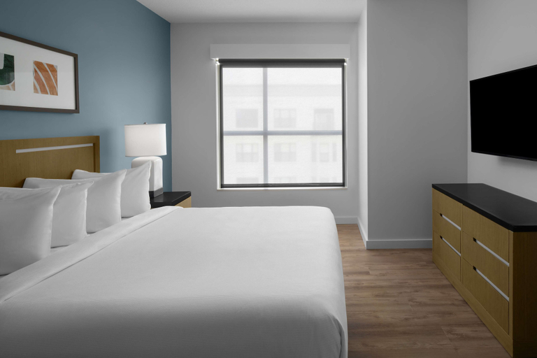 Bedroom 3, Hyatt House Raleigh North Hills, Wake