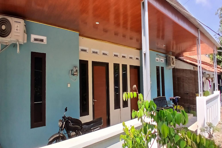 Exterior & Views 1, Hotel O Ayna Kost Syariah, Indramayu