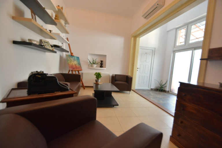 Others 4, CASA ADO, Oradea