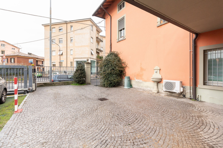 Exterior & Views 2, Alessia's Flat - Zanica, Bergamo