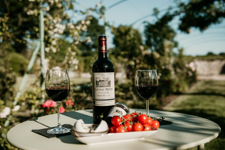 Food & Drinks 5, Chateau De Meyre, Gironde