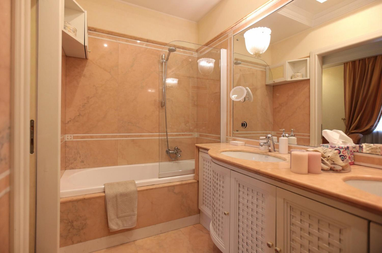 Bathroom 4, B&B VILLINO MARGHERITA, Roma