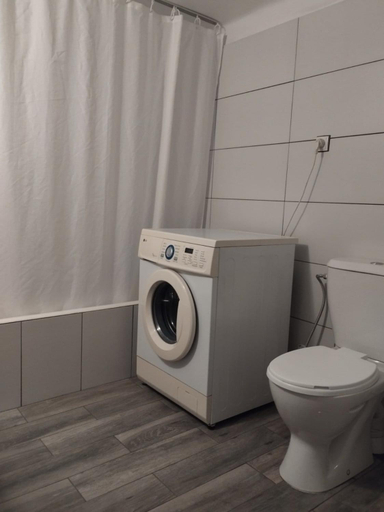 Bathroom 2, Комнаты отдыха, Attica