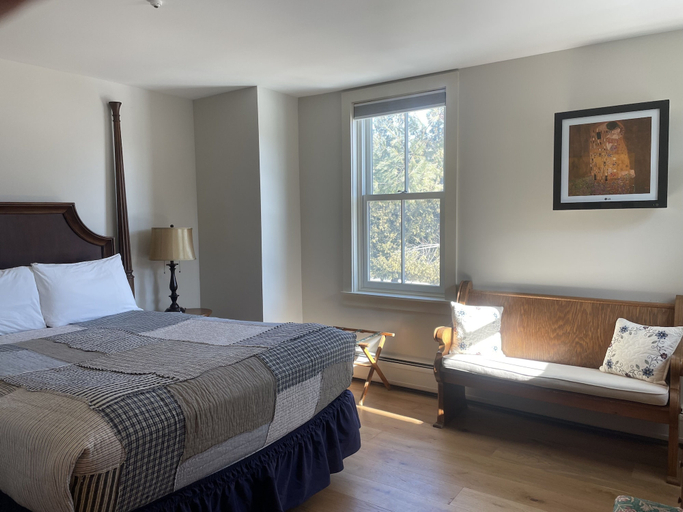 Bedroom 2, The Waitsfield Inn, Washington