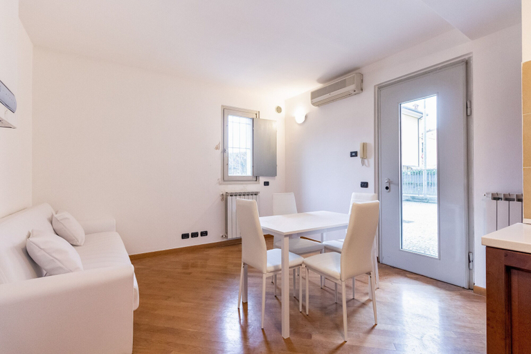 Others 4, Alessia's Flat - Zanica, Bergamo