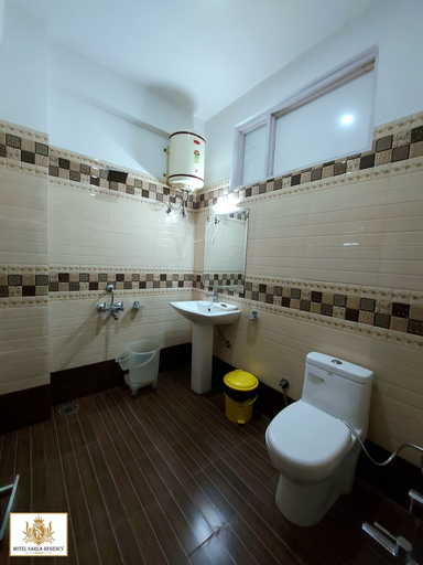 Bathroom 3, Hotel Sarla Regency, Kullu