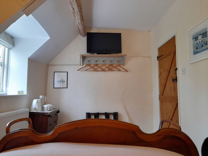 Bedroom 2, Cotswold Cottage Bed & Breakfast, Wiltshire