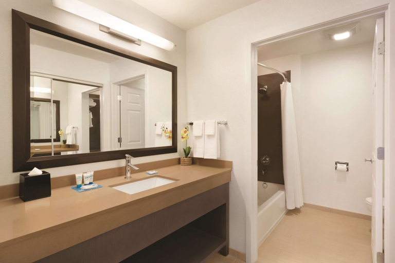 Bathroom 5, HYATT house Miami Airport, Miami-Dade