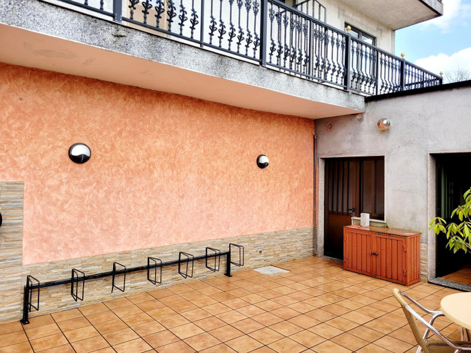 Others 5, A CONDA-habitacion privada, A Coruña