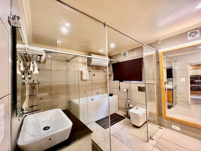 Bathroom 5, The Orchard Retreat and Spa, Srinagar