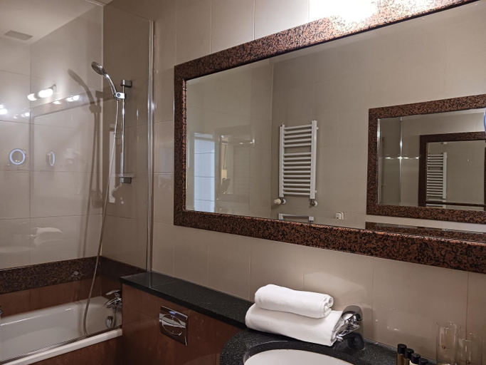 Bathroom 4, Grand Hotel Kraków, Kraków City
