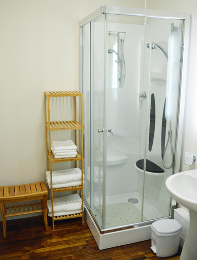 Bathroom 2, Champ De Foire, Haute-Vienne