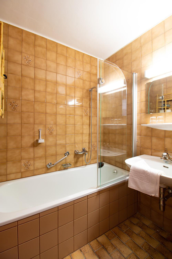 Bathroom 3, Sporthotel Flachauwinkl, Sankt Johann im Pongau
