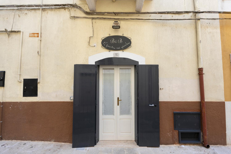Others 5, B&B La finestra sui Giardini, Bari