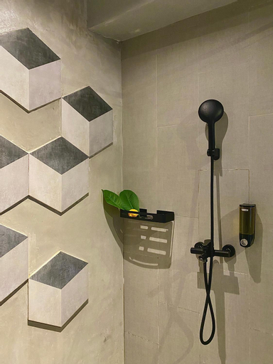 Bathroom 9