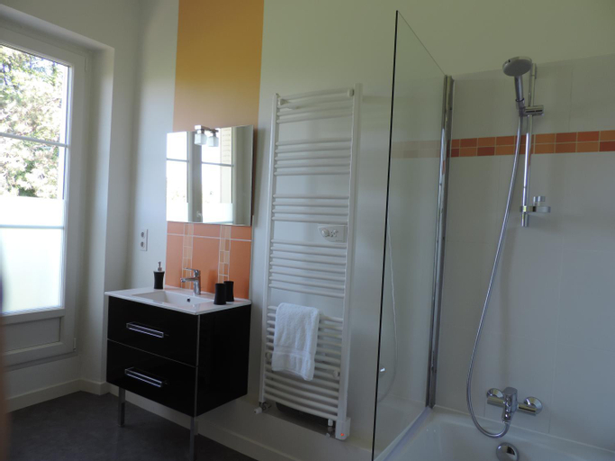 Bathroom 4