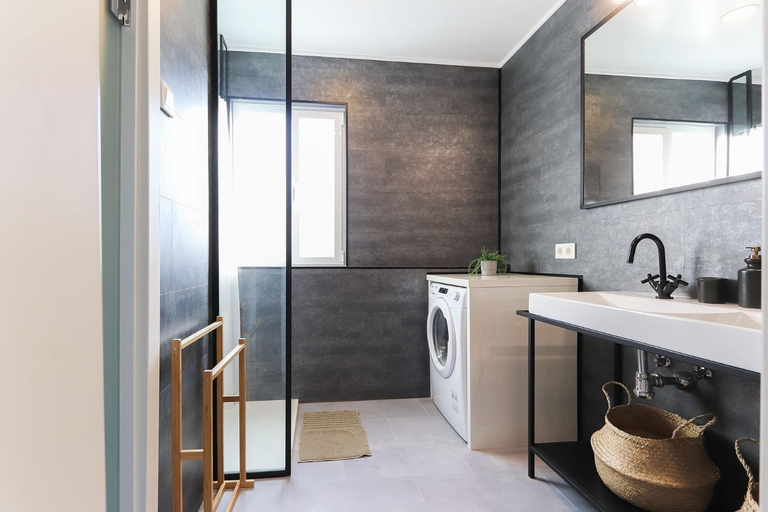 Others 5, Rato Design with Terrace by Homing, Lisbon
