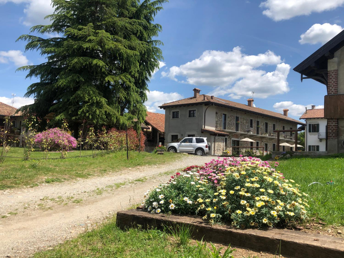 Others 4, B&B Tenuta Legnate, Varese
