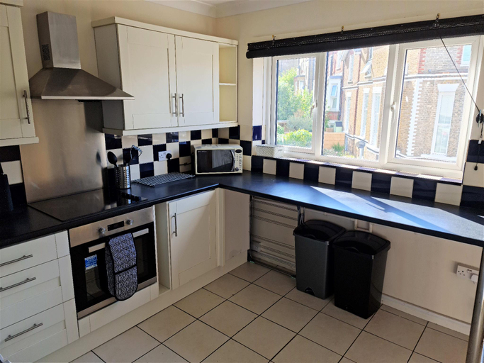 Others 5, Onyx Bay ★ Whole Apt★ WiFi★ Beach★ Town★ 2 Bed★, Kent