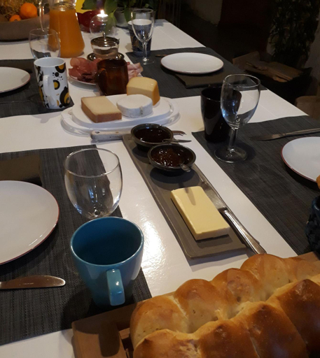 Food & Drinks 2, Chambres d'hotes T'22, Val-de-Travers
