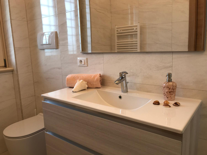 Bathroom 8