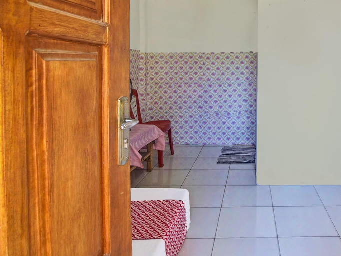 Bedroom 3, Spot On 91799 Sosonopan Homestay, Manado
