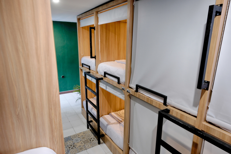 Bedroom 4, HUBS Hostel Yogyakarta, Yogyakarta