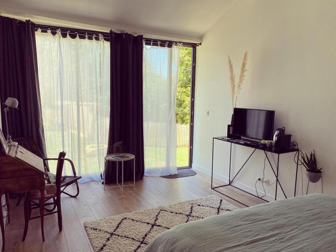 Bedroom 3, Clos Labellie - Gite et Chambre d'Hotes a Saint-Emilion, Gironde