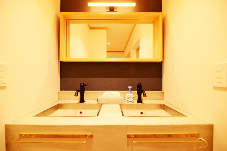 Bathroom 5, COCORETO Daikon Island, Matsue