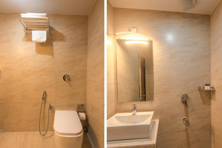 Bathroom 4, Hotel BKC Inn Near Trade Centre, Visa Consulate, Mumbai Suburban