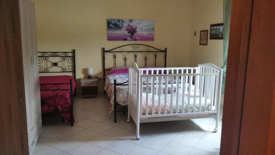 Bedroom 2, Capinera, Agrigento