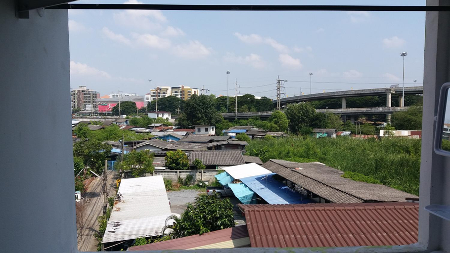 Exterior & Views 5, Natcha Place Thammasat Rangsit, Khlong Luang