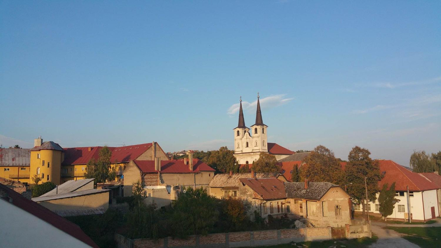 Others 2, Penzion Gapa, Levice