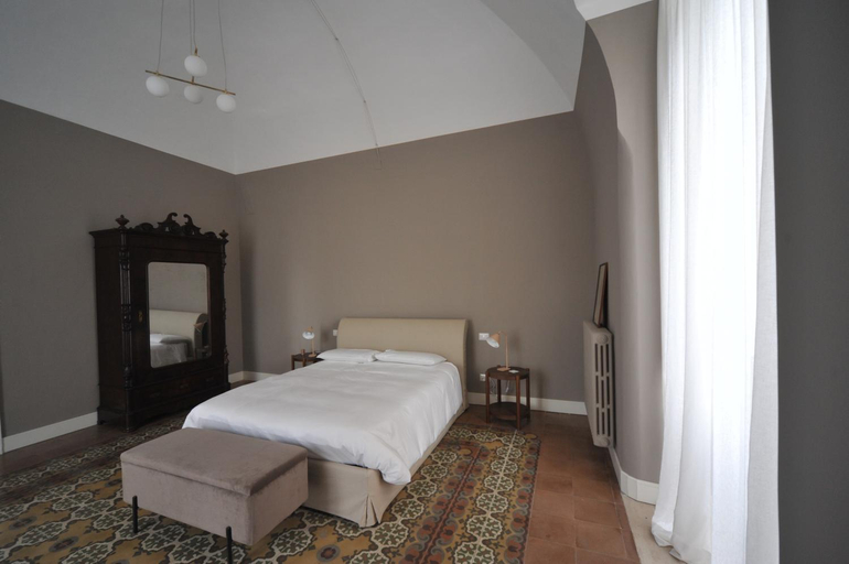 Others 4, Palazzo Ietri Corso Vittorio Emanuele ROOMS, Bari