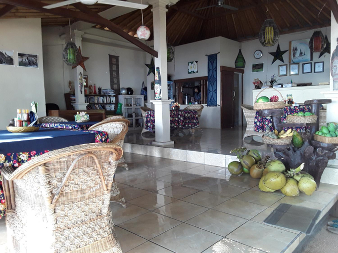 Food & Drinks, Blue Star Bungalows & Cafe, Karangasem