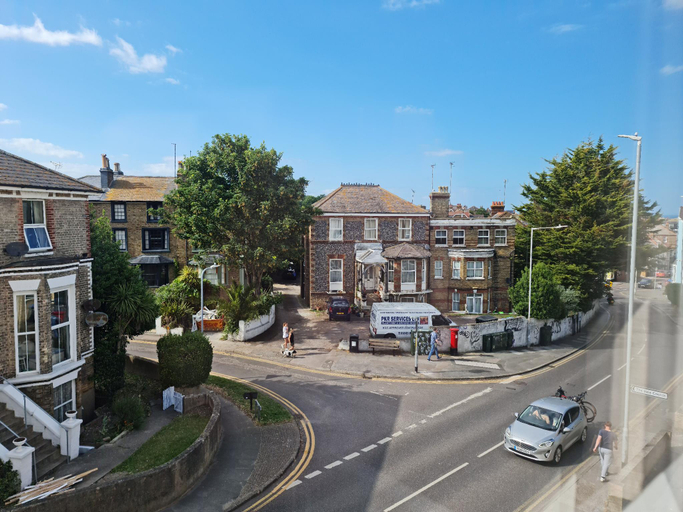 Others 4, Onyx Bay ★ Whole Apt★ WiFi★ Beach★ Town★ 2 Bed★, Kent