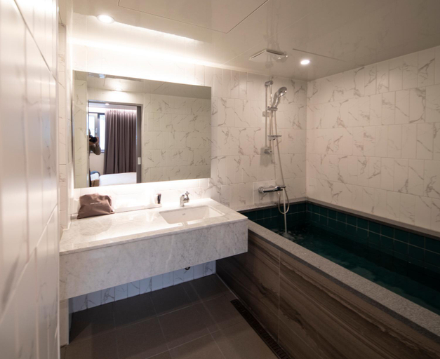 Bathroom 4, Centro Tourist Hotel, Chilgok