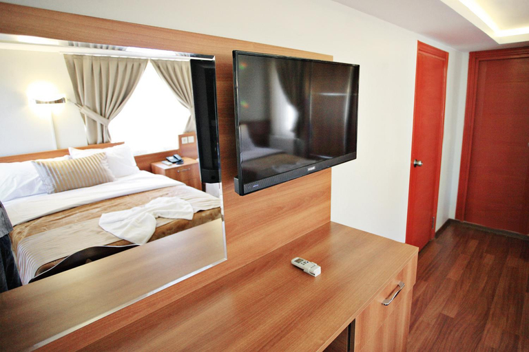 Bedroom 3, Taksim Palace Hotel, Beyoğlu