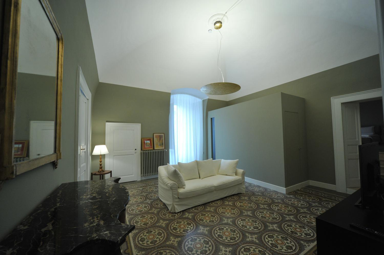 Others 2, Palazzo Ietri Corso Vittorio Emanuele ROOMS, Bari