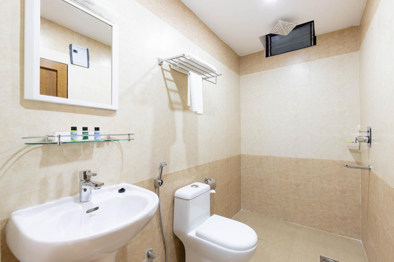 Bathroom 2, Lumbini Palace Resort, Lumbini
