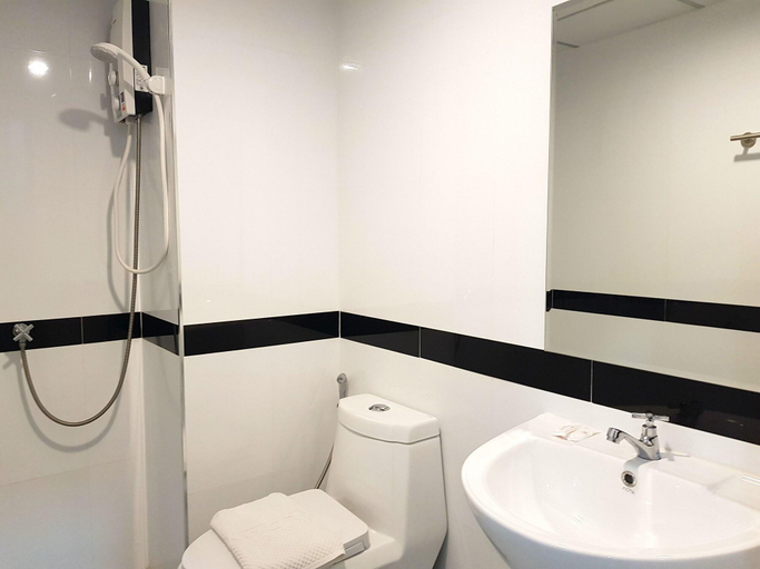Bathroom 4, Kwan Riam Mansion by ZUZU, Muang Rayong