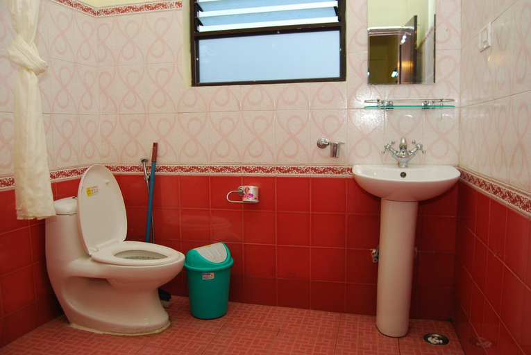 Bathroom 4, Butterfly Lodge, Gandaki