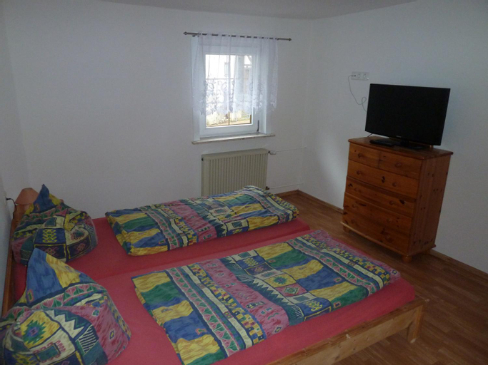 Bedroom 5, Gastehaus Anja, Lahn-Dill-Kreis